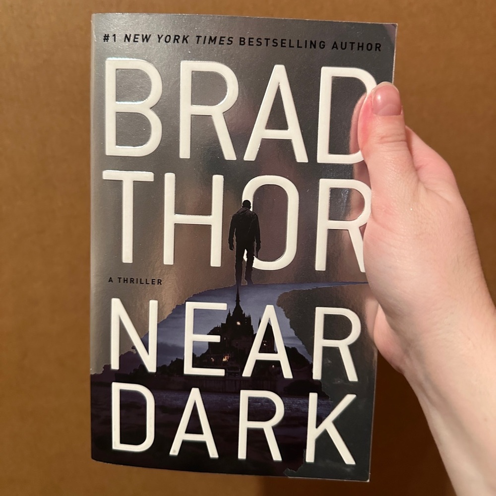 Near Dark by Brad Thor Thriller Book
